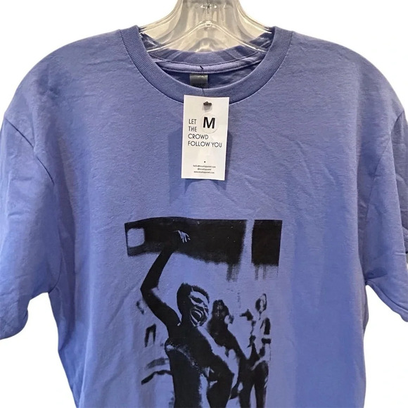INXOUT Men's Medium Blue Graphic T-Shirt "Let the Crowd Follow You" - Picture 2 of 8